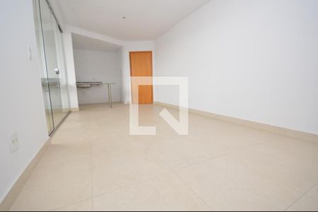 Apartamento à venda com 3 quartos, 78m² em Floresta, Belo Horizonte