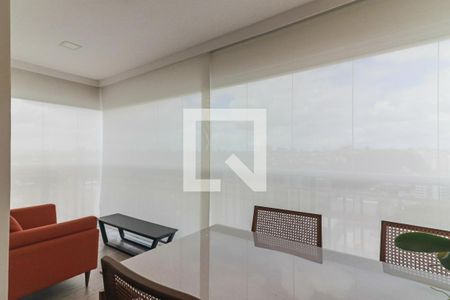 Varanda de apartamento à venda com 2 quartos, 75m² em Caxingui, São Paulo