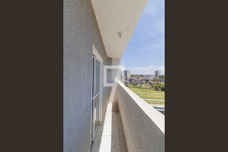 Varanda Sala/Cozinha de apartamento para alugar com 2 quartos, 50m² em Vila Carmosina, São Paulo