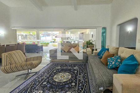 Sala de casa de condomínio para alugar com 5 quartos, 1000m² em Jardim Acapulco, Guarujá