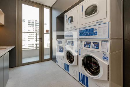 Área comum - Lavanderia de kitnet/studio para alugar com 1 quarto, 30m² em Cidade Monções, São Paulo