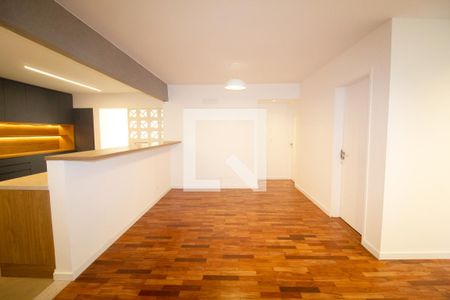 Apartamento à venda com 2 quartos, 96m² em Vila Madalena, São Paulo