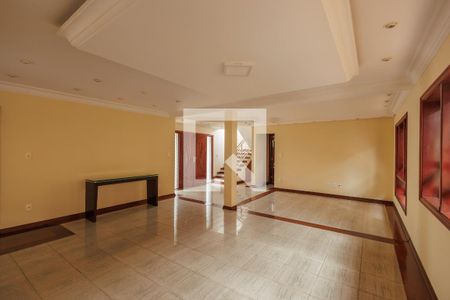 Sala de casa de condomínio para alugar com 5 quartos, 300m² em Jardim das Nações, Taubaté