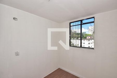 Quarto 2 de apartamento para alugar com 2 quartos, 51m² em Conjunto Promorar Raposo Tavares, São Paulo