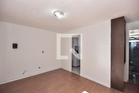 Sala de apartamento para alugar com 2 quartos, 51m² em Conjunto Promorar Raposo Tavares, São Paulo