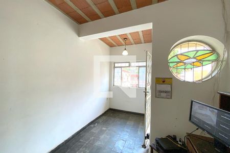 Sala de casa à venda com 4 quartos, 392m² em Floresta, Belo Horizonte