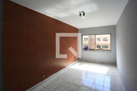 Sala de apartamento para alugar com 2 quartos, 55m² em Parque Pinheiros, Taboão da Serra