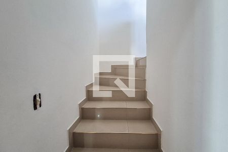 Corredor de casa à venda com 2 quartos, 200m² em Jardim Andrea Demarchi, São Bernardo do Campo