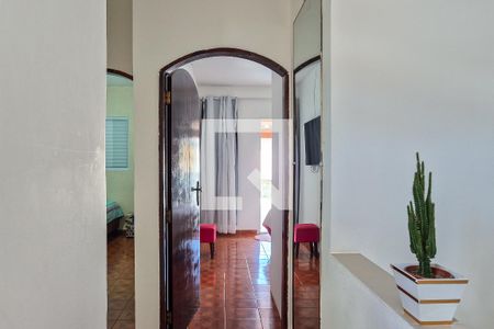 Corredor de casa à venda com 2 quartos, 200m² em Jardim Andrea Demarchi, São Bernardo do Campo