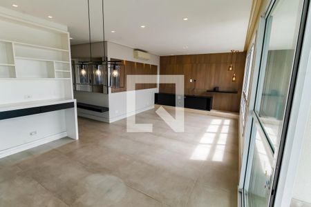 Sala de apartamento à venda com 4 quartos, 184m² em Vila Suzana, São Paulo