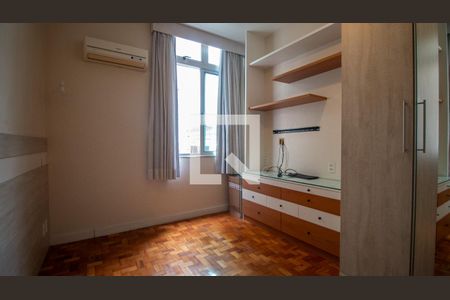 Quarto de apartamento à venda com 1 quarto, 56m² em Maracanã, Rio de Janeiro