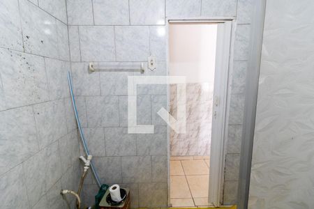 Banheiro de casa à venda com 2 quartos, 115m² em Cavalhada, Porto Alegre