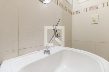 Lavabo de casa à venda com 3 quartos, 120m² em Vila Granada, São Paulo