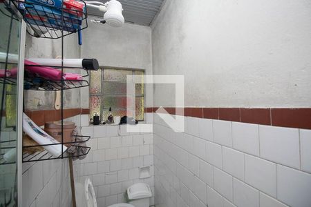 Banheiro  de casa à venda com 2 quartos, 140m² em Vila Medeiros, São Paulo