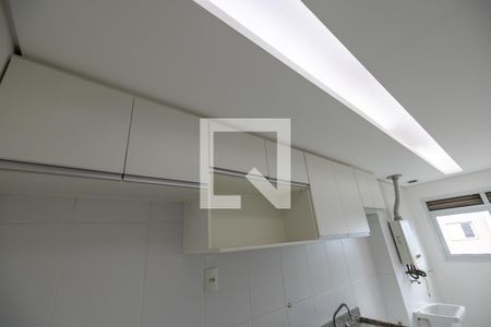 Cozinha de apartamento para alugar com 1 quarto, 50m² em Jardim Tupanci, Barueri