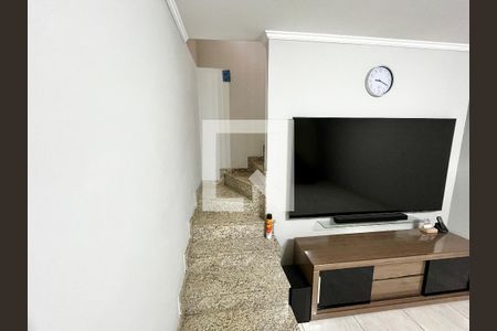 Escada de casa para alugar com 3 quartos, 175m² em Casa Verde Alta, São Paulo