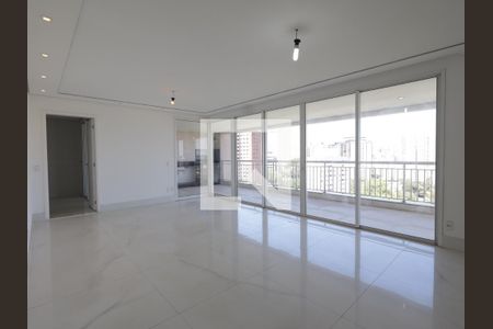 Sala de apartamento para alugar com 3 quartos, 121m² em Jardim Monte Kemel, São Paulo