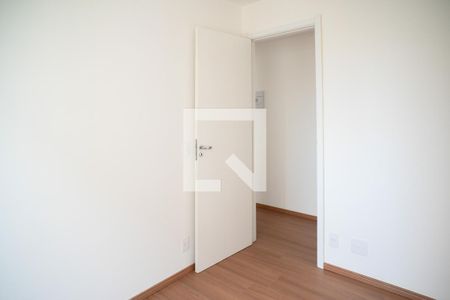 Quarto 1 de apartamento para alugar com 2 quartos, 40m² em Jardim Sao Saverio, São Paulo