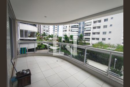Varanda - Sala de apartamento à venda com 2 quartos, 85m² em Barra da Tijuca, Rio de Janeiro