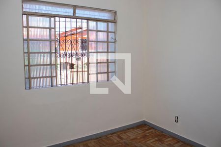 Quarto 1 de casa à venda com 5 quartos, 128m² em Santa Efigênia, Belo Horizonte