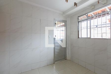 Área de Serviço de casa para alugar com 3 quartos, 130m² em Vila Taquari, São Paulo