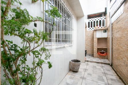 Quintal de casa para alugar com 3 quartos, 130m² em Vila Taquari, São Paulo