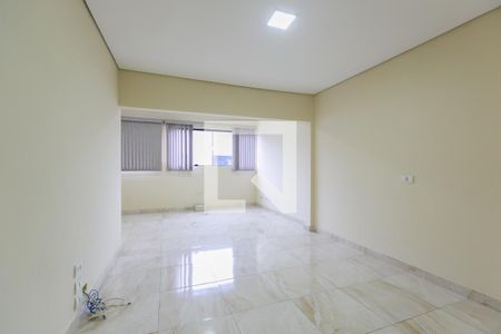 Sala 2 de casa para alugar com 3 quartos, 130m² em Vila Taquari, São Paulo