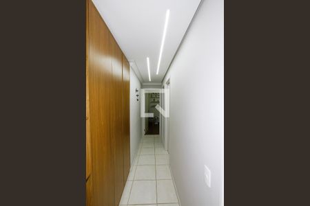 Corredor de apartamento à venda com 2 quartos, 47m² em Jk, Contagem
