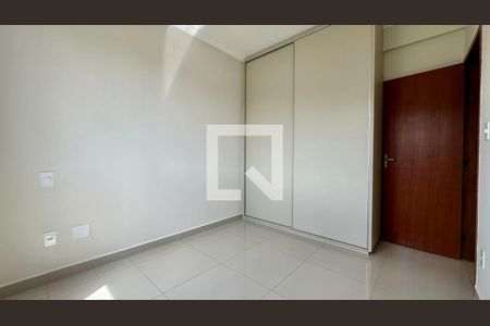 Quarto 2 de apartamento para alugar com 3 quartos, 80m² em Buritis, Belo Horizonte