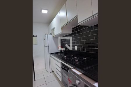 Cozinha de apartamento para alugar com 2 quartos, 45m² em Jardim Maria Rosa, Taboão da Serra