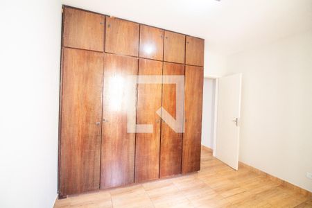 Quarto 1 de casa para alugar com 3 quartos, 158m² em Vila Congonhas, São Paulo