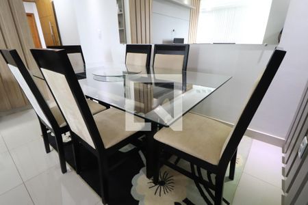 Sala de apartamento para alugar com 2 quartos, 68m² em Jardim Inconfidência, Uberlândia