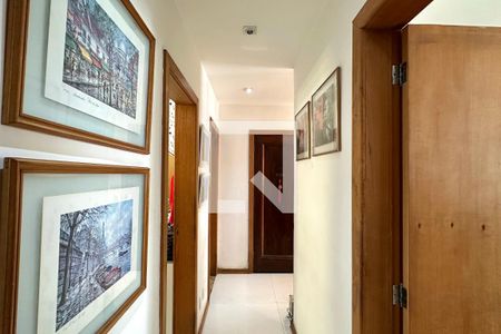 Corredor de apartamento à venda com 2 quartos, 90m² em Copacabana, Rio de Janeiro