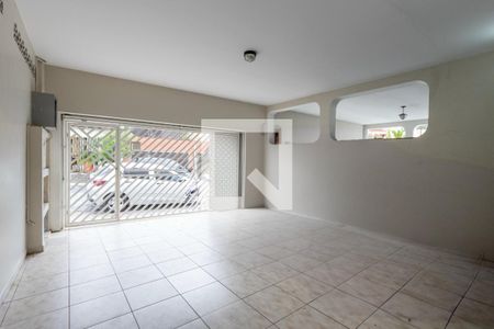 Casa à venda com 3 quartos, 134m² em Jardim das Vertentes, São Paulo