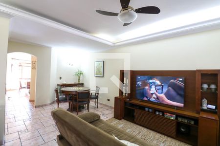 Casa à venda com 4 quartos, 250m² em Vila Congonhas, São Paulo