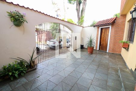 Casa à venda com 4 quartos, 250m² em Vila Congonhas, São Paulo