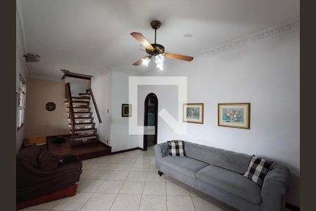 Casa à venda com 3 quartos, 700m² em Pechincha, Rio de Janeiro