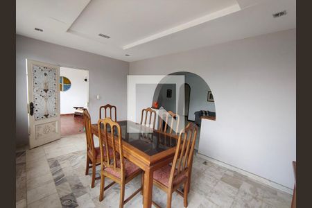 Casa à venda com 3 quartos, 700m² em Pechincha, Rio de Janeiro