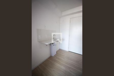 Sala e Cozinha de apartamento para alugar com 2 quartos, 31m² em Vila Plana, São Paulo