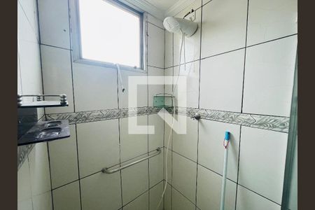 Banheiro de apartamento à venda com 2 quartos, 60m² em Macedo, Guarulhos