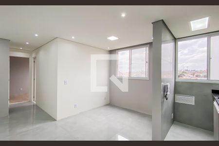 Sala/Cozinha de apartamento para alugar com 2 quartos, 50m² em Vila Cosmopolita, São Paulo