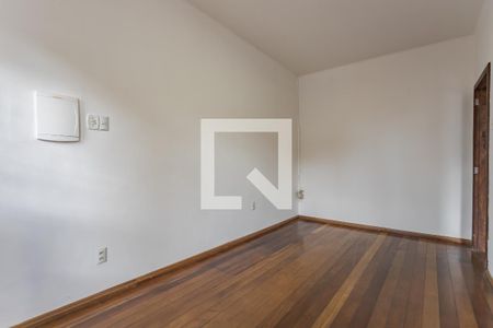 Sala de casa para alugar com 2 quartos, 59m² em Navegantes, Porto Alegre