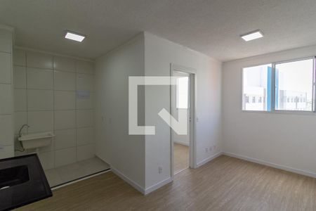 Sala de apartamento para alugar com 2 quartos, 34m² em Usina Piratininga, São Paulo