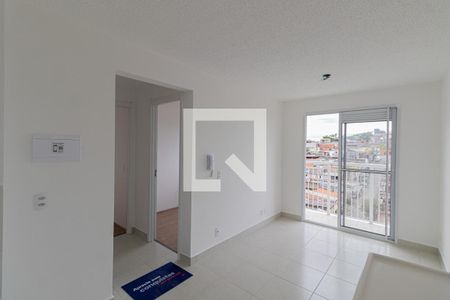 Sala/Cozinha de apartamento para alugar com 2 quartos, 35m² em Vila Carmosina, São Paulo