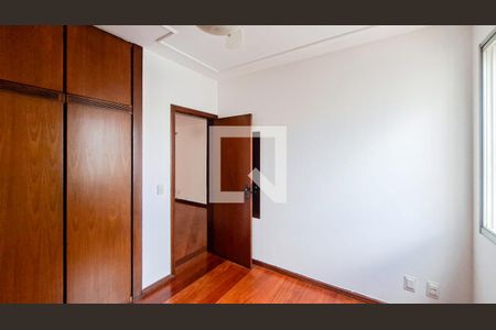 Quarto 1 de apartamento para alugar com 3 quartos, 115m² em Lourdes, Belo Horizonte