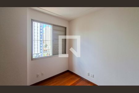 Quarto 2 de apartamento para alugar com 3 quartos, 115m² em Lourdes, Belo Horizonte
