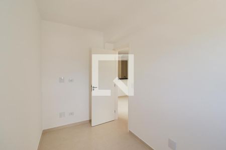 Quarto 1 de casa para alugar com 2 quartos, 40m² em Vila Espanhola, São Paulo