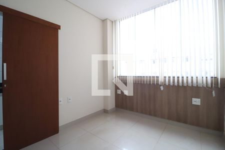 Suíte de apartamento para alugar com 3 quartos, 161m² em Saraiva, Uberlândia