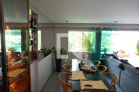 Sala de apartamento à venda com 3 quartos, 139m² em Barra da Tijuca, Rio de Janeiro