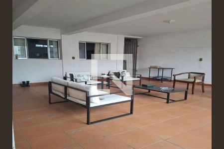 Casa à venda com 4 quartos, 224m² em Parque Boturussu, São Paulo